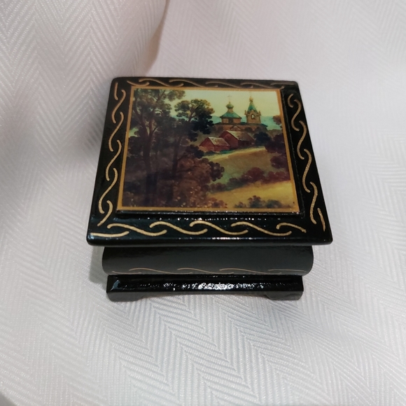 Lacquer Miniature Small Box Trinket Russia Russian Folk Craft Hand Painted 🎨 - Picture 4 of 8